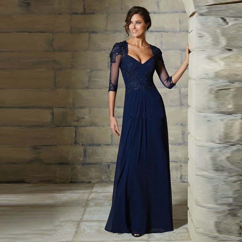Elegant Mother of the Bride/Groom V-Neck Dress with Lace Cap Sleeves and Appliques